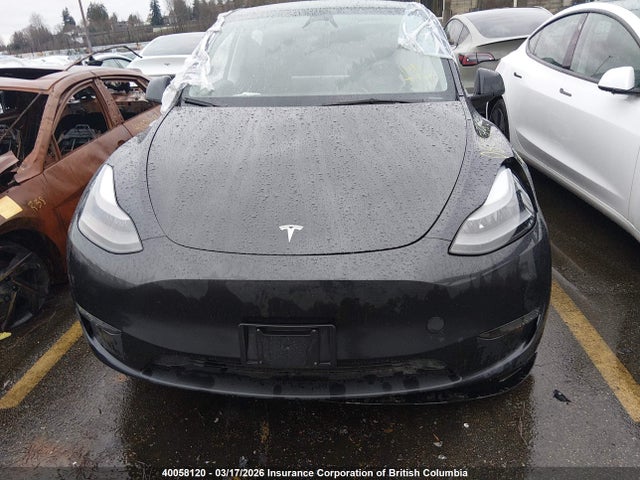 Продажа на аукционе авто 2024 Tesla Model Y, vin: 7SAYGDEE9RF068471, номер лота: 40058120