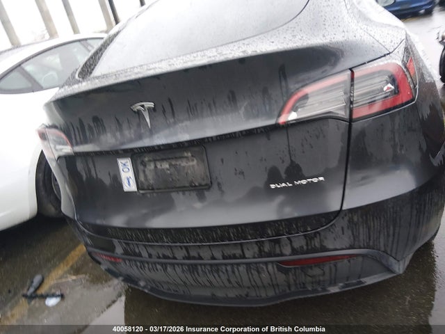 Продажа на аукционе авто 2024 Tesla Model Y, vin: 7SAYGDEE9RF068471, номер лота: 40058120