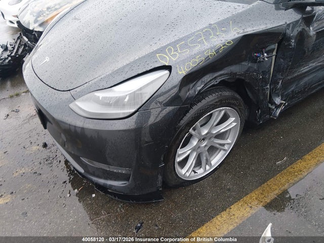 Продажа на аукционе авто 2024 Tesla Model Y, vin: 7SAYGDEE9RF068471, номер лота: 40058120