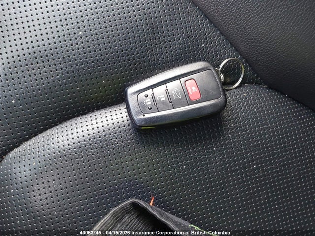 2021 Toyota Highlander Hybrid Platinum მანქანა იყიდება აუქციონზე, vin: 5TDEBRCH6MS029818, აუქციონის ნომერი: 40063245