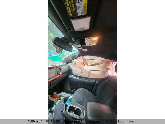 5TFDZ5BN7JX035060 Toyota Tacoma Dbl Cab/sr5/trd Sport/or