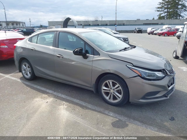 2017 Chevrolet Cruze Lt მანქანა იყიდება აუქციონზე, vin: 3G1BE5SM4HS561886, აუქციონის ნომერი: 40061509