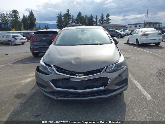 2017 Chevrolet Cruze Lt მანქანა იყიდება აუქციონზე, vin: 3G1BE5SM4HS561886, აუქციონის ნომერი: 40061509