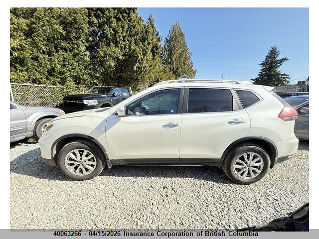 5N1AT2MV4KC821211 Nissan Rogue