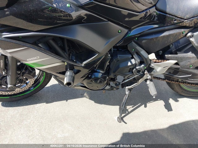 Kawasaki Ex650 F 2019 JKAEXEK13KDA32244 Image 9