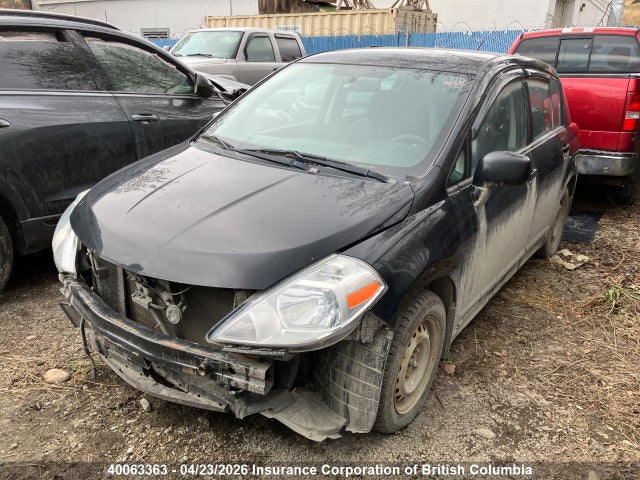 40063363 :رقم المزاد ، 3N1BC13EX8L420699 vin ، 2008 Nissan Versa مزاد بيع