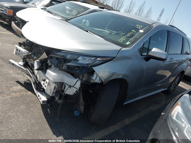 5TDGSKFC4SS185143 Toyota Sienna Le/xse/limited/platinum