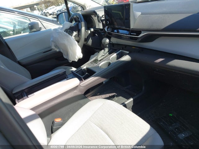 5TDGSKFC4SS185143 Toyota Sienna Le/xse/limited/platinum