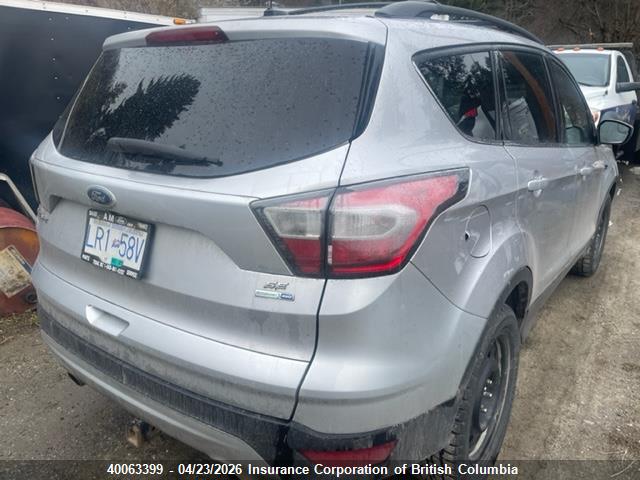 1FMCU9GD6HUA97459 Ford ESCAPE SE