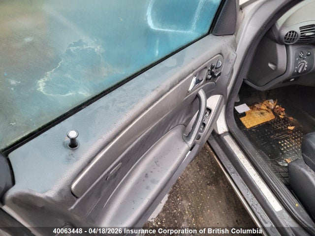 40063448 :رقم المزاد ، WDBRF64J41F061991 vin ، 2001 Mercedes-benz C 320 مزاد بيع