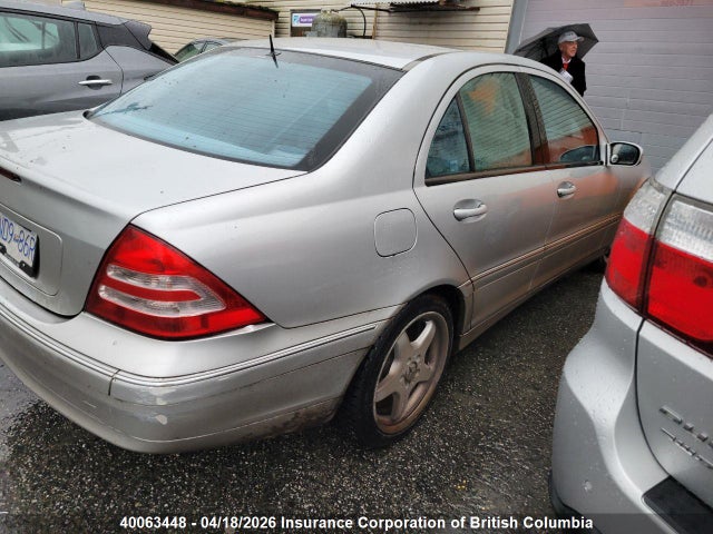 40063448 :رقم المزاد ، WDBRF64J41F061991 vin ، 2001 Mercedes-benz C 320 مزاد بيع