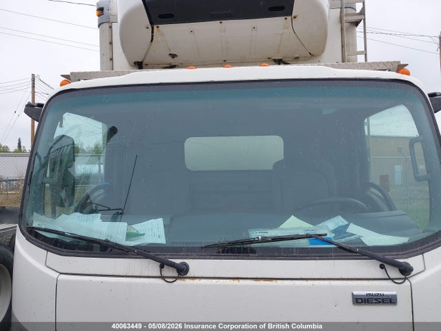 40063449 :رقم المزاد ، JALE5W167J7304172 vin ، 2018 Isuzu Nrr مزاد بيع
