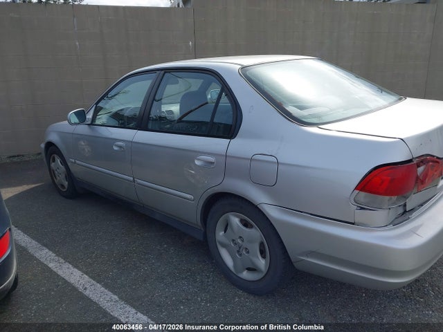 Продажа на аукционе авто 1999 Acura 1.6el, vin: 2HHMB4648XH905392, номер лота: 40063456
