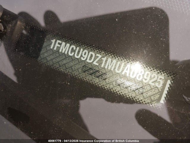 1FMCU9DZ1MUA08925 Ford Escape Titanium