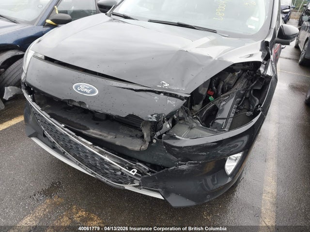 1FMCU9DZ1MUA08925 Ford Escape Titanium