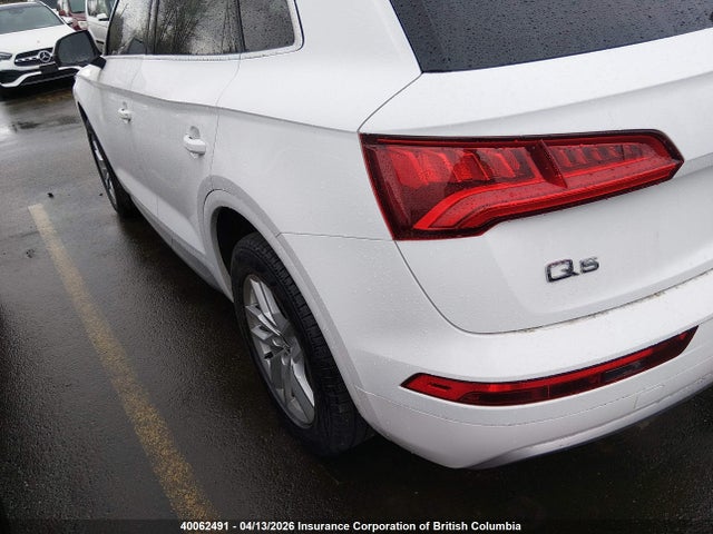 2018 Audi Q5 Premium მანქანა იყიდება აუქციონზე, vin: WA1ANAFYXJ2210873, აუქციონის ნომერი: 40062491