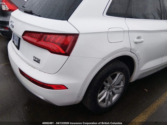 2018 Audi Q5 Premium მანქანა იყიდება აუქციონზე, vin: WA1ANAFYXJ2210873, აუქციონის ნომერი: 40062491