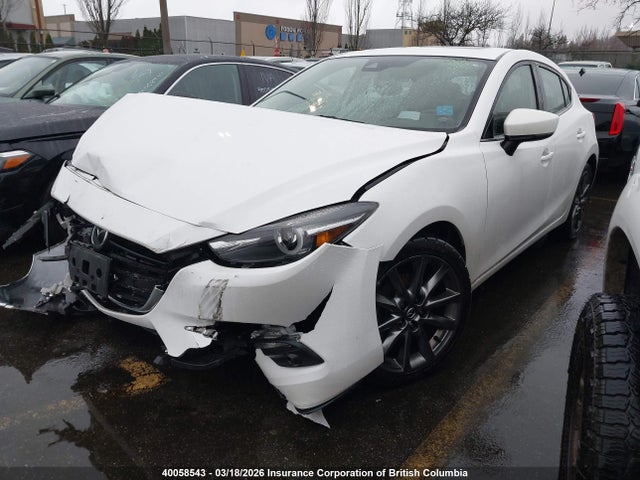 3MZBN1M38JM233589 Mazda 3 Grand Touring