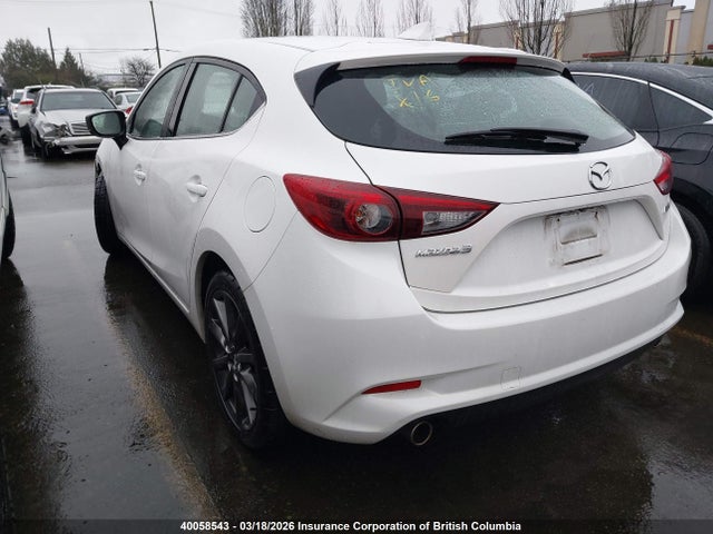 3MZBN1M38JM233589 Mazda 3 Grand Touring