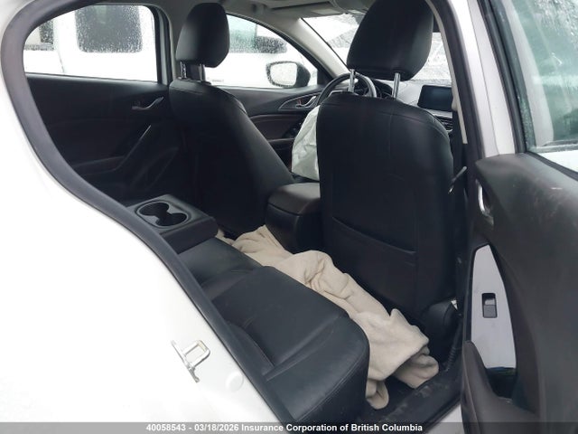 3MZBN1M38JM233589 Mazda 3 Grand Touring