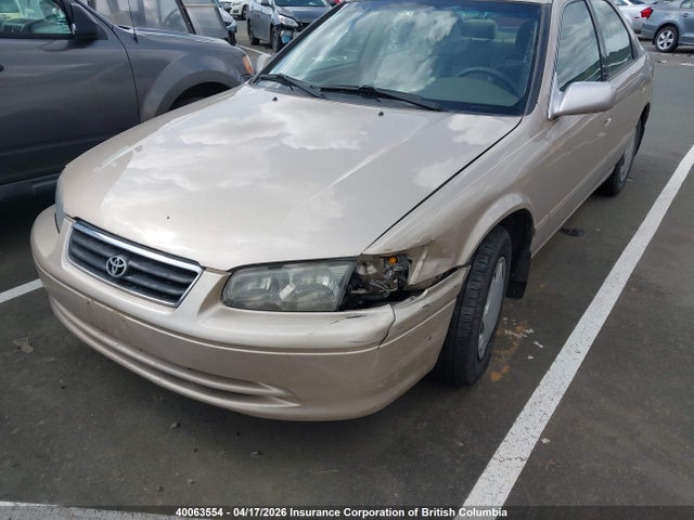 2000 Toyota Camry მანქანა იყიდება აუქციონზე, vin: JT2BG22K9Y0381902, აუქციონის ნომერი: 40063554
