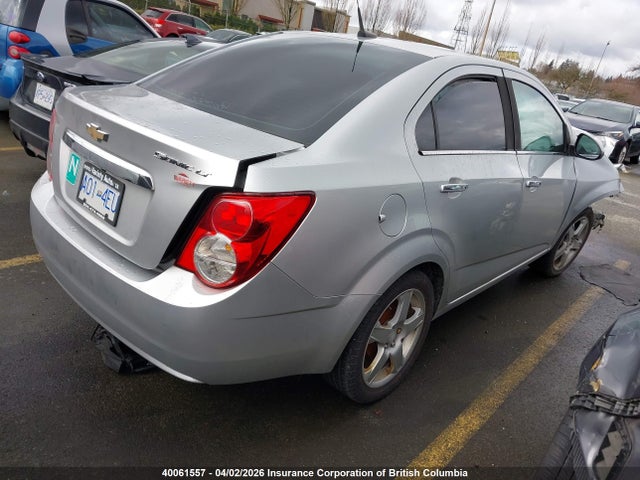 1G1JC5EH7E4218758 Chevrolet SONIC LT
