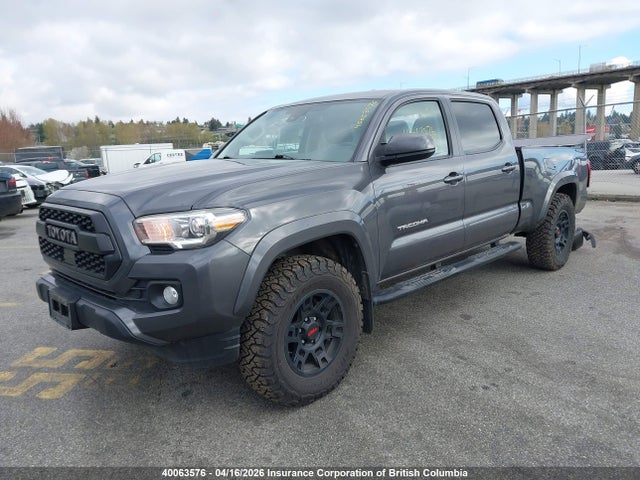 5TFDZ5BN3JX038117 Toyota Tacoma Sr5