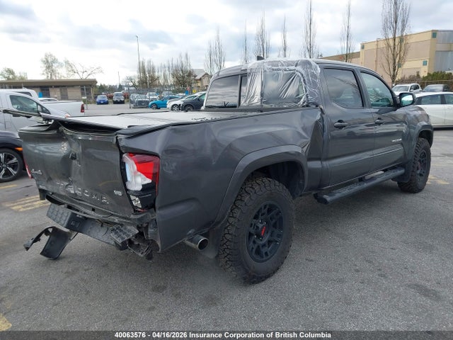 5TFDZ5BN3JX038117 Toyota Tacoma Sr5