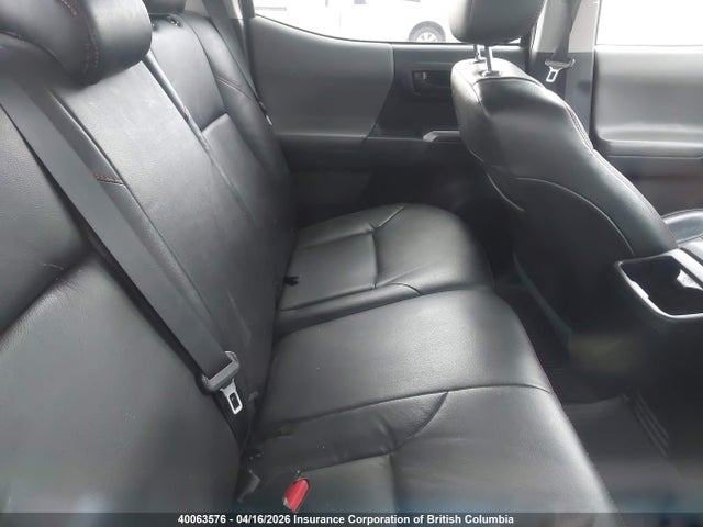 5TFDZ5BN3JX038117 Toyota Tacoma Sr5