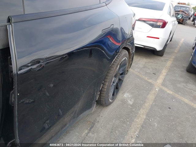 Продажа на аукционе авто 2022 Tesla Model Y Long Range, vin: 7SAYGAEE3NF466476, номер лота: 40063673