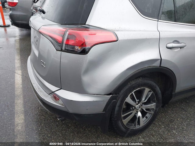 2018 Toyota Rav4 Adventure/xle მანქანა იყიდება აუქციონზე, vin: 2T3RFREV2JW713400, აუქციონის ნომერი: 40061948