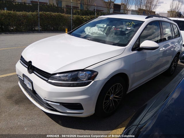 3VW117AU6JM764863 Volkswagen Golf Sportwagen S