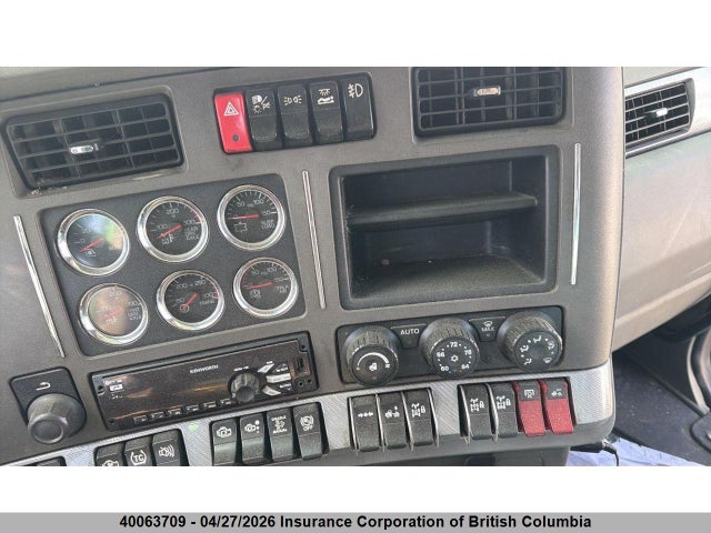 1XKZD49X2JJ991026 Kenworth Construction T880