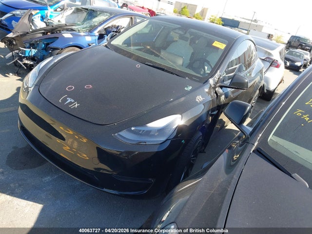 7SAYGDEE4RF018562 Tesla Model Y