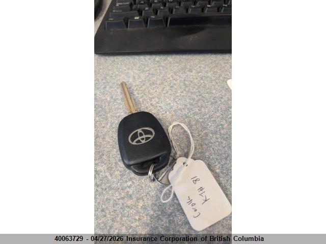 2T1BURHE4HC910589 Toyota COROLLA LE