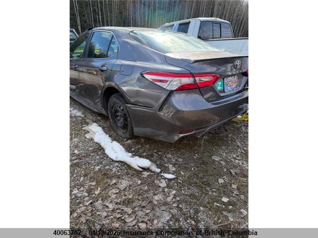 40063752 :رقم المزاد ، 4T1J11BK0LU001678 vin ، 2020 Toyota Camry مزاد بيع