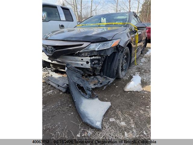 40063752 :رقم المزاد ، 4T1J11BK0LU001678 vin ، 2020 Toyota Camry مزاد بيع