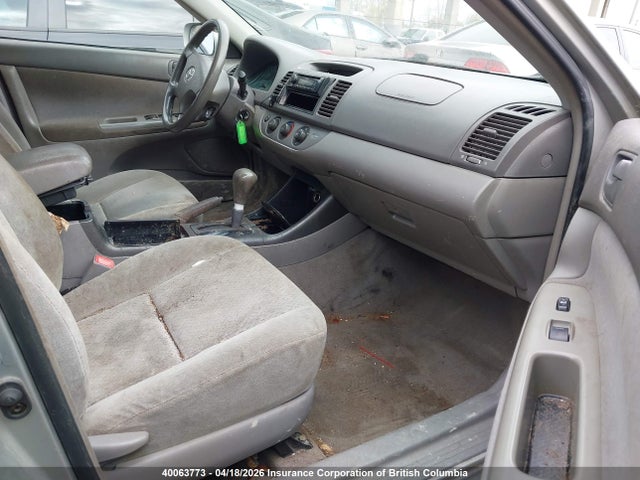 2004 Toyota Camry მანქანა იყიდება აუქციონზე, vin: 4T1BE32KX4U854059, აუქციონის ნომერი: 40063773
