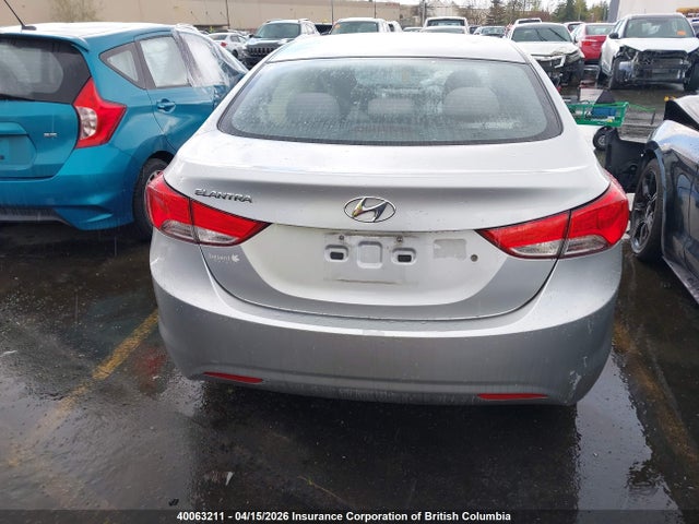 40063211 :رقم المزاد ، 5NPDH4AE0DH190936 vin ، 2013 Hyundai Elantra Gls/limited مزاد بيع