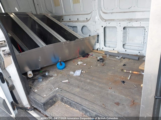 40063792 :رقم المزاد ، 1FTYR2CM1JKB33956 vin ، 2018 Ford Transit-250 مزاد بيع