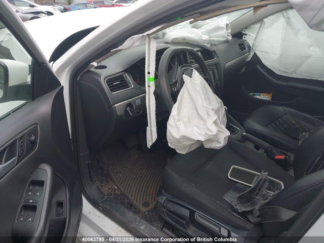 3VWDA7AJ4FM228293 Volkswagen Jetta