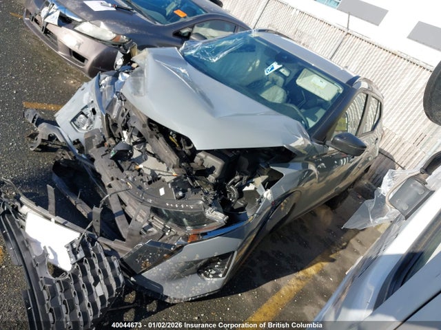 40044673 :رقم المزاد ، 3N1CP5DV7ML548455 vin ، 2021 Nissan Kicks Sr مزاد بيع