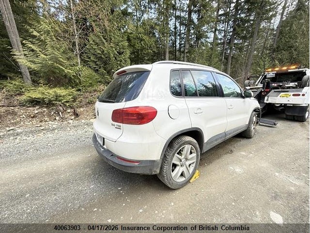 40063903 :رقم المزاد ، WVGJV3AX5DW586325 vin ، 2013 Volkswagen Tiguan S/se/sel مزاد بيع