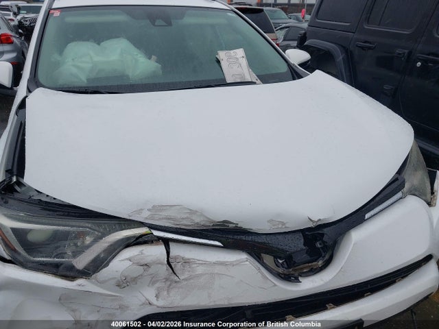 2T3ZFREV9HW353195 Toyota RAV4 LE