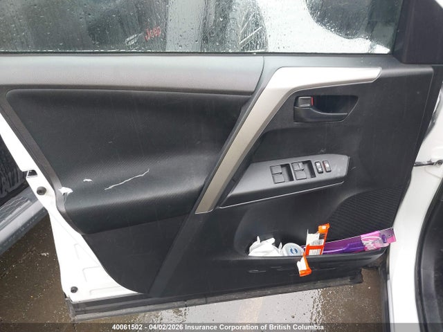 2T3ZFREV9HW353195 Toyota RAV4 LE