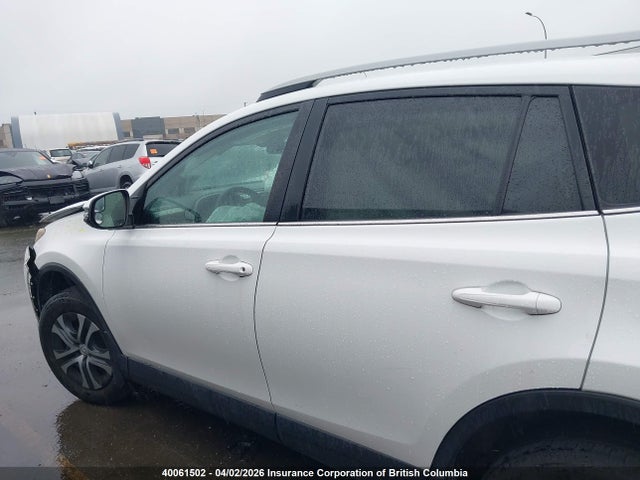 2T3ZFREV9HW353195 Toyota RAV4 LE
