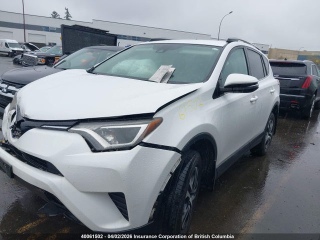 2T3ZFREV9HW353195 Toyota RAV4 LE