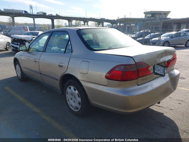 Aukcja sprzedaży 2000 Honda Accord Lx, vin: 1HGCG5643YA805191, numer aukcji: 40063940
