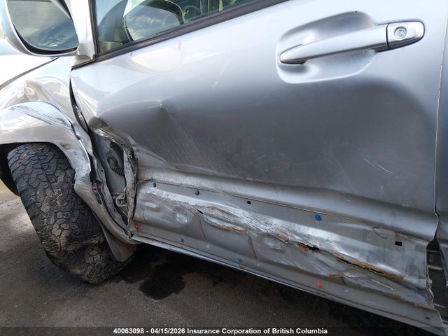 2004 Toyota 4runner Sr5/sport მანქანა იყიდება აუქციონზე, vin: JTEBT14R040028719, აუქციონის ნომერი: 40063098