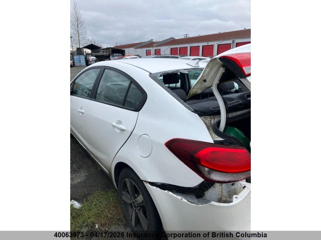 3KPFL4A75JE267356 KIA Forte